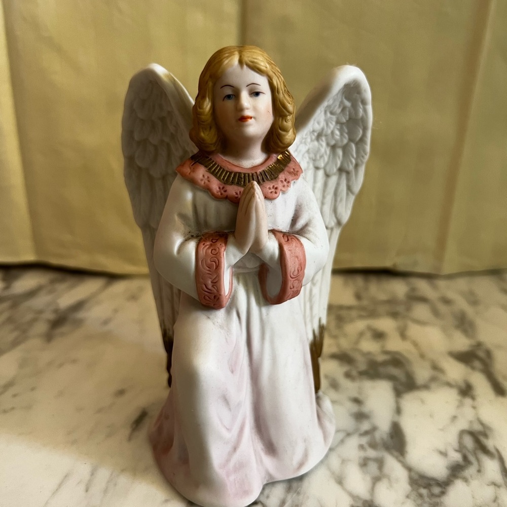 Vintage Homco 5606 Home Interiors Angel Kneeling praying Figure
